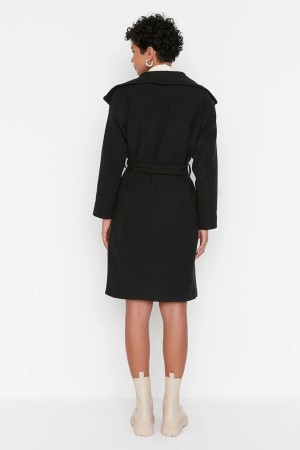 Belted Oversize Wide Collar Cachet Coat