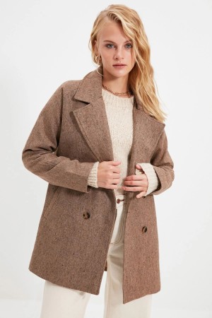 Short Cachet Coat